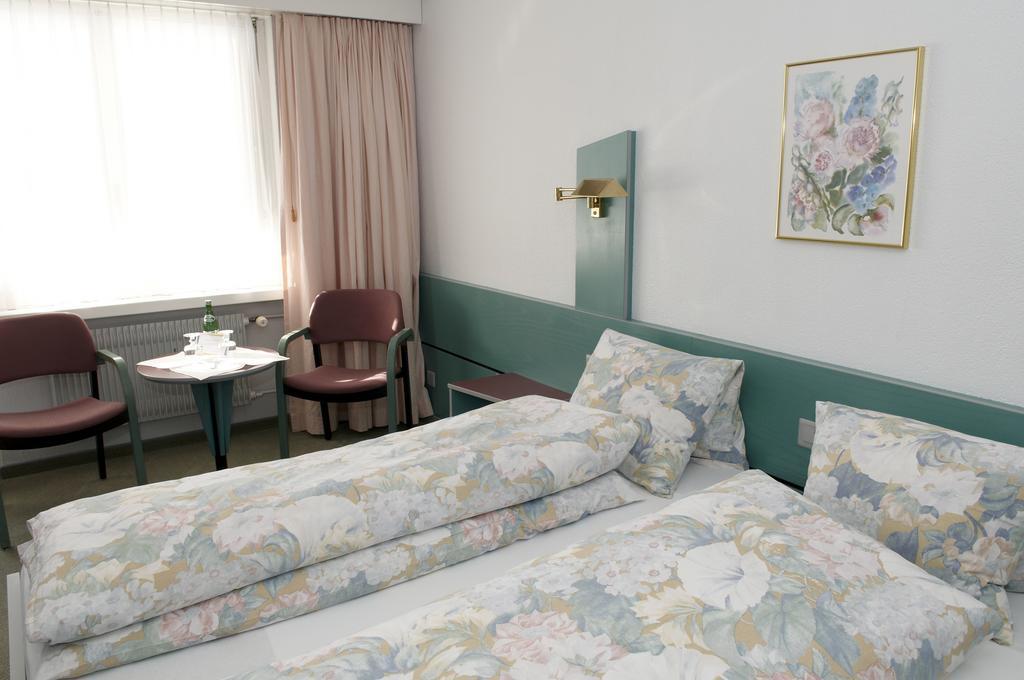 Hotel-Restaurant Sternen Nesslau Стая снимка